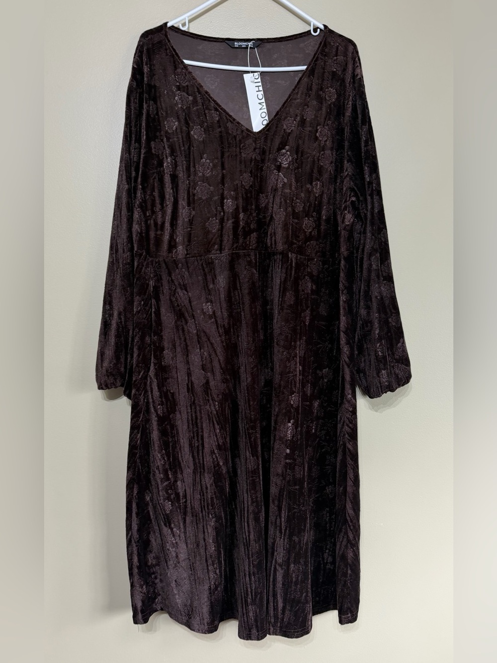 NWT Bloomchic Velvet Laser Cut Rose Cottagecore Burn Out Brown Maxi Dress